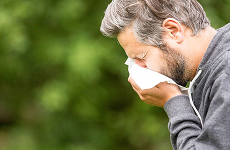 Seasonal Allergies and COPD: Tips to Avoid Complications
